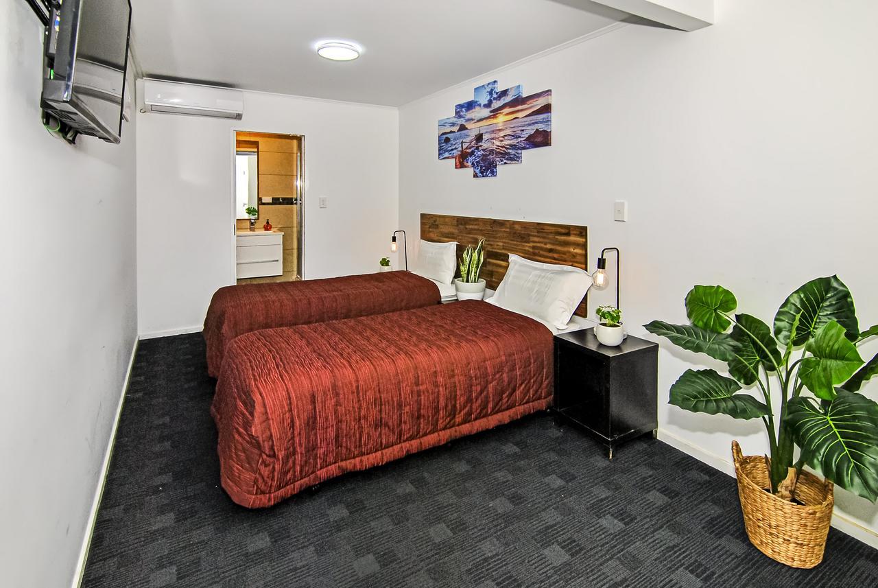 Newlands Court Motel ウェリントン エクステリア 写真